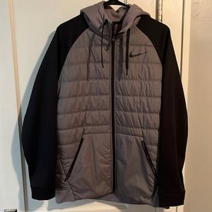Nike Jacket Men Hooded Therma Training Winterized (size large)